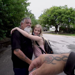 Harlow West in 'Bangbros' Daddy's Girl Goes For a Ride (Thumbnail 40)