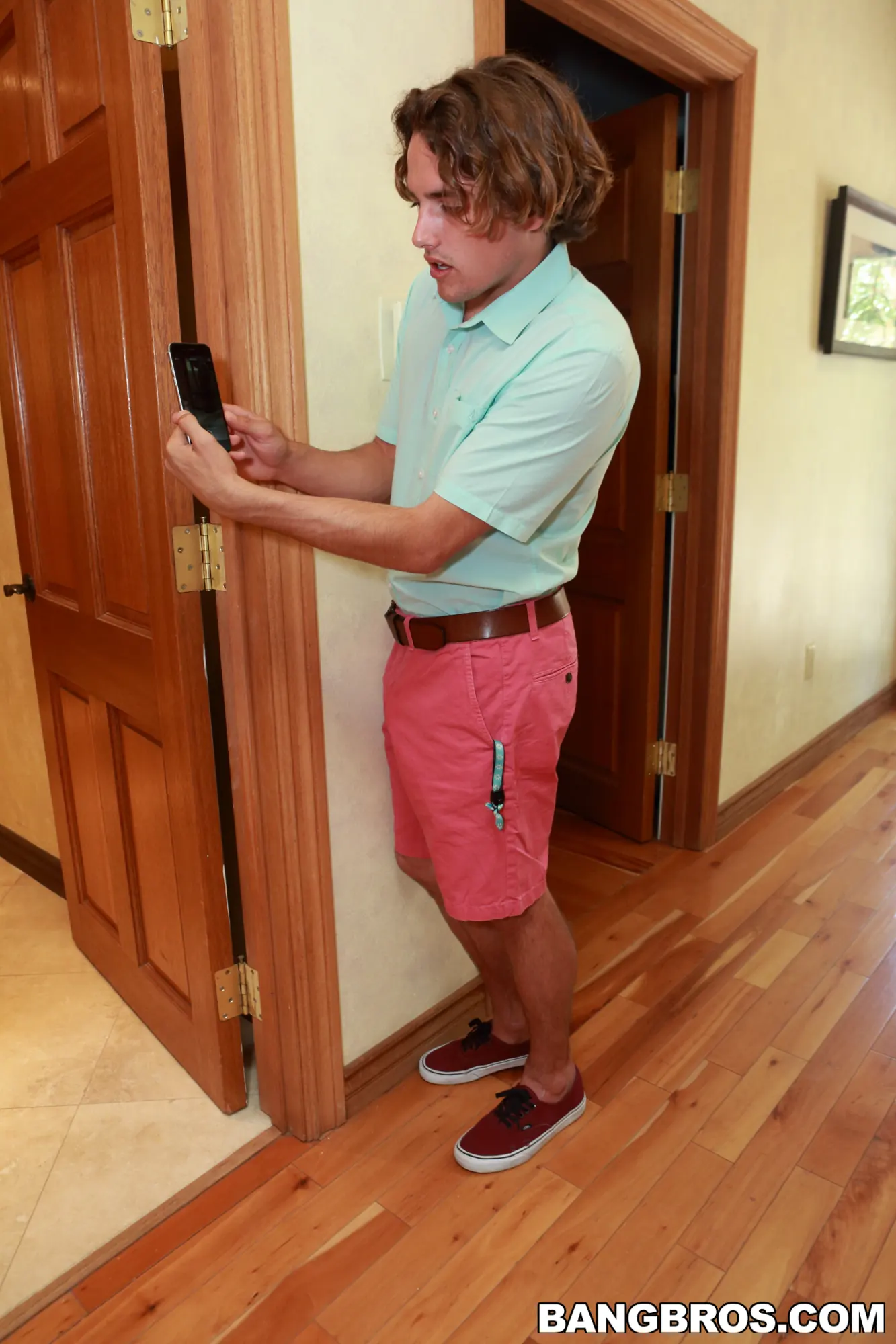 Bangbros 'StepMom threesome with the maid' starring Julia Ann (Photo 72)