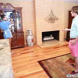 Julia Ann in 'Bangbros' StepMom threesome with the maid (Thumbnail 126)