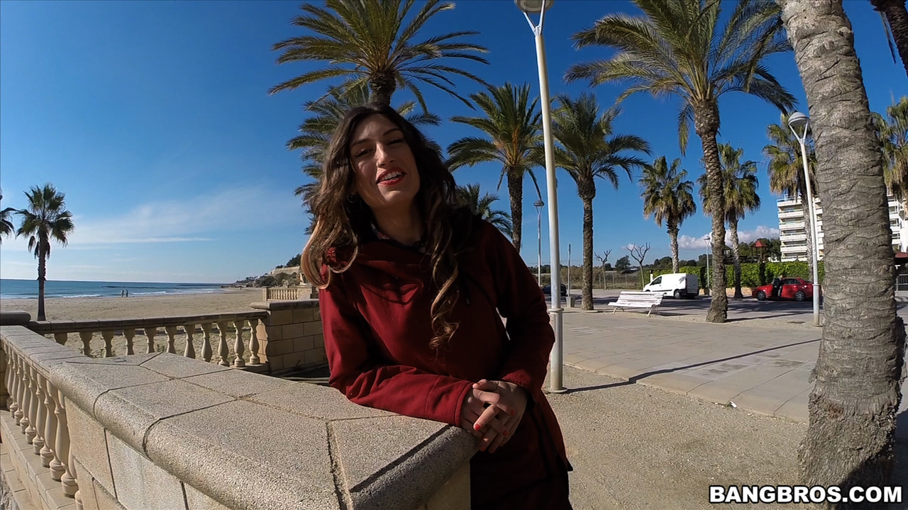Bangbros 'Fucking at the beach!' starring Julia Roca (Photo 1)