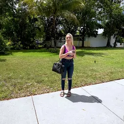 Juliette Mint en Chica de campo toma polla de ciudad (foto 72) Juliette Mint en 'Bangbros' Chica de campo toma polla de ciudad (Miniatura 72)