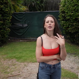 Justine Jakobs en 'Bangbros' Damisela Desvestida (Miniatura 1050)