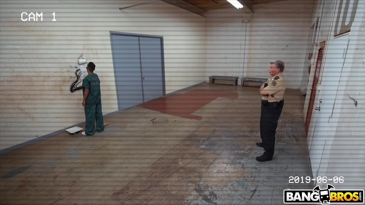 Bangbros 'Fucks Inmate' protagonizando Kailani Kai (foto 1)