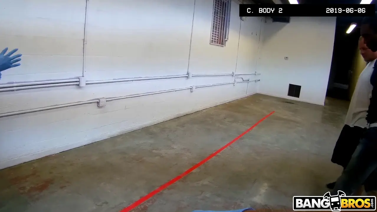 Bangbros 'Fucks Inmate' protagonizando Kailani Kai (foto 52)