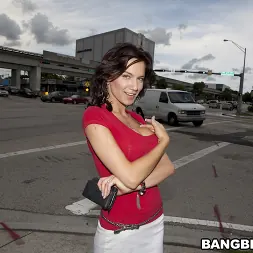 Karina O'Reilley en Milf follando del siglo (foto 48) Karina O'Reilley en 'Bangbros' Milf follando del siglo (Miniatura 48)