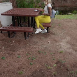 Katee V en 'Bangbros' Let Me See (Miniatura 55)