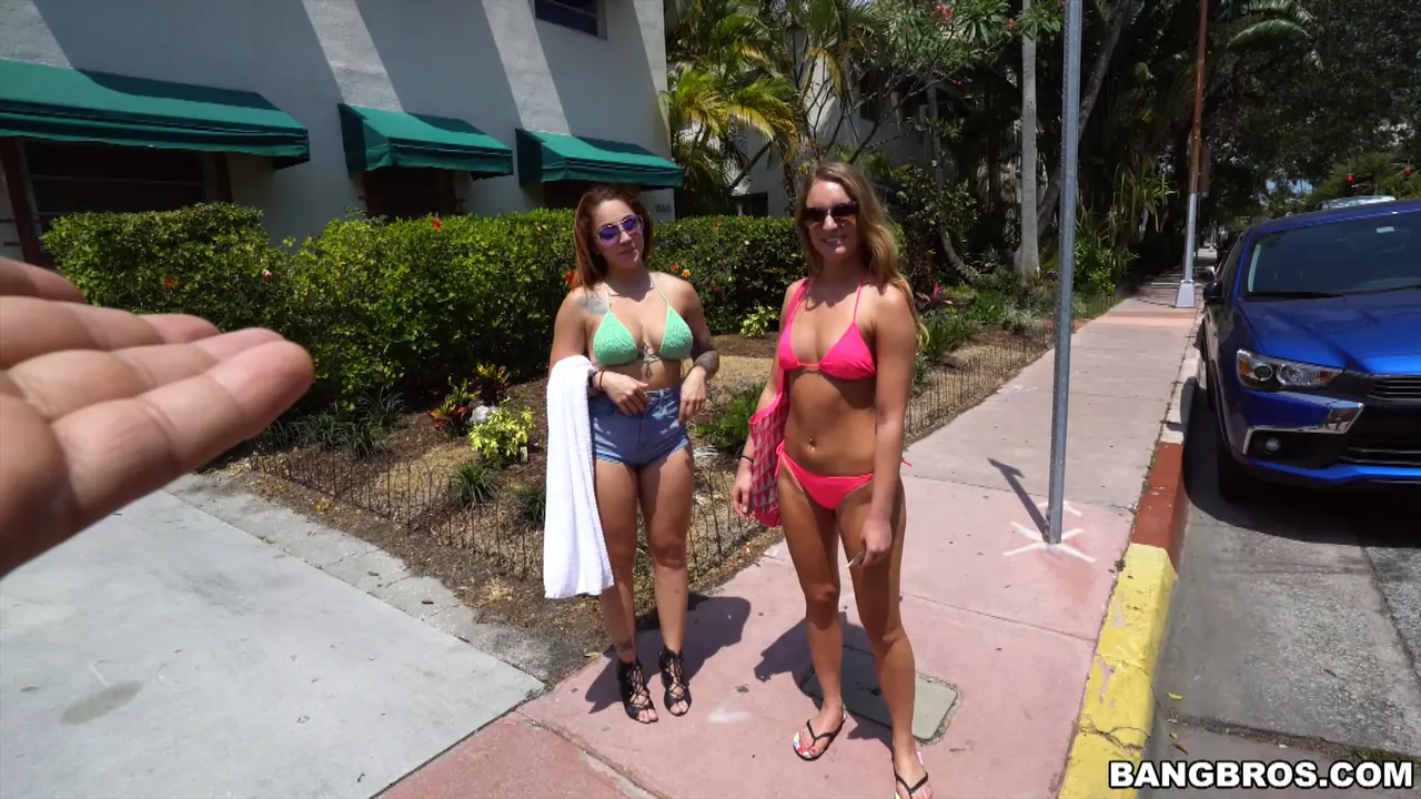 Katia en 'Enjoys Spring Break 17' With The Bus' from 'Bangbros' (foto 138) Bangbros 'Enjoys Spring Break 17' With The Bus' protagonizando Katia (foto 138)