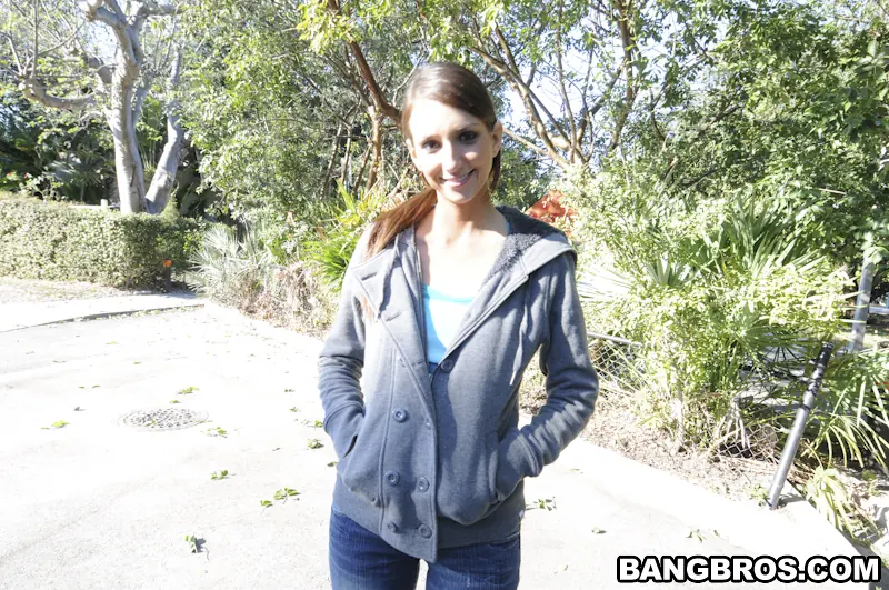 Bangbros 'Deep-Throat The Mojito Stick' starring Katie Jordin (Photo 3)