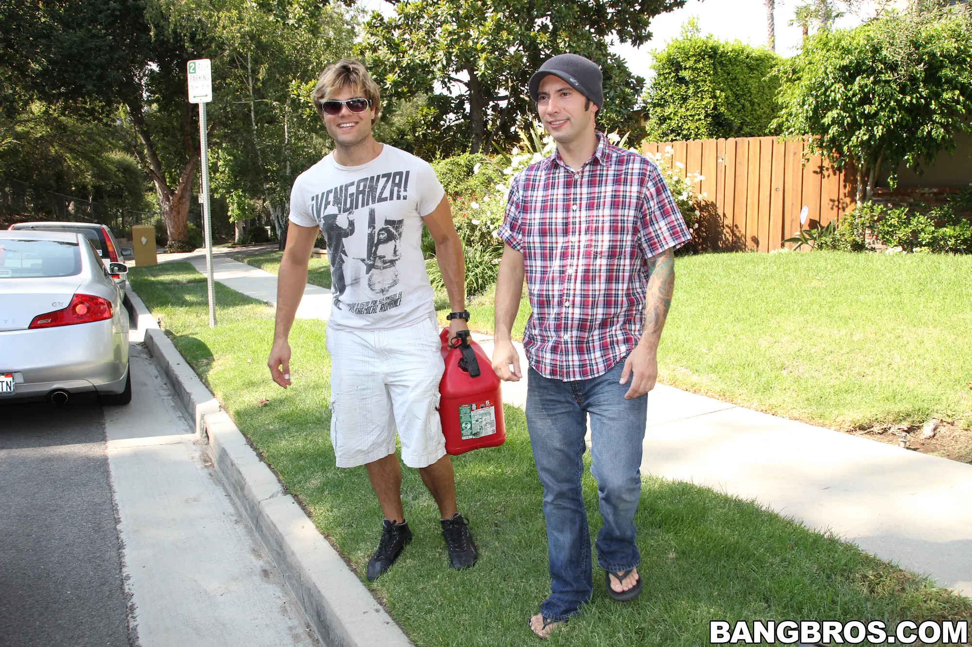 Katie Jordin en 'Sin gasolina' from 'Bangbros' (foto 252) Bangbros 'Sin gasolina' protagonizando Katie Jordin (foto 252)