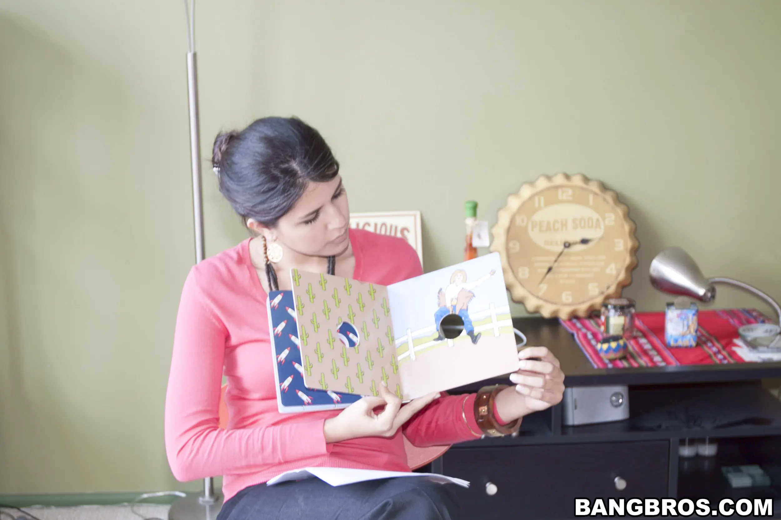 Bangbros 'Story Time' starring Katie Kayne (Photo 1)