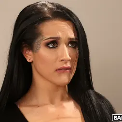 Katrina Jade en 'Bangbros' Es jodidamente difícil pagar mis impuestos (Miniatura 19)