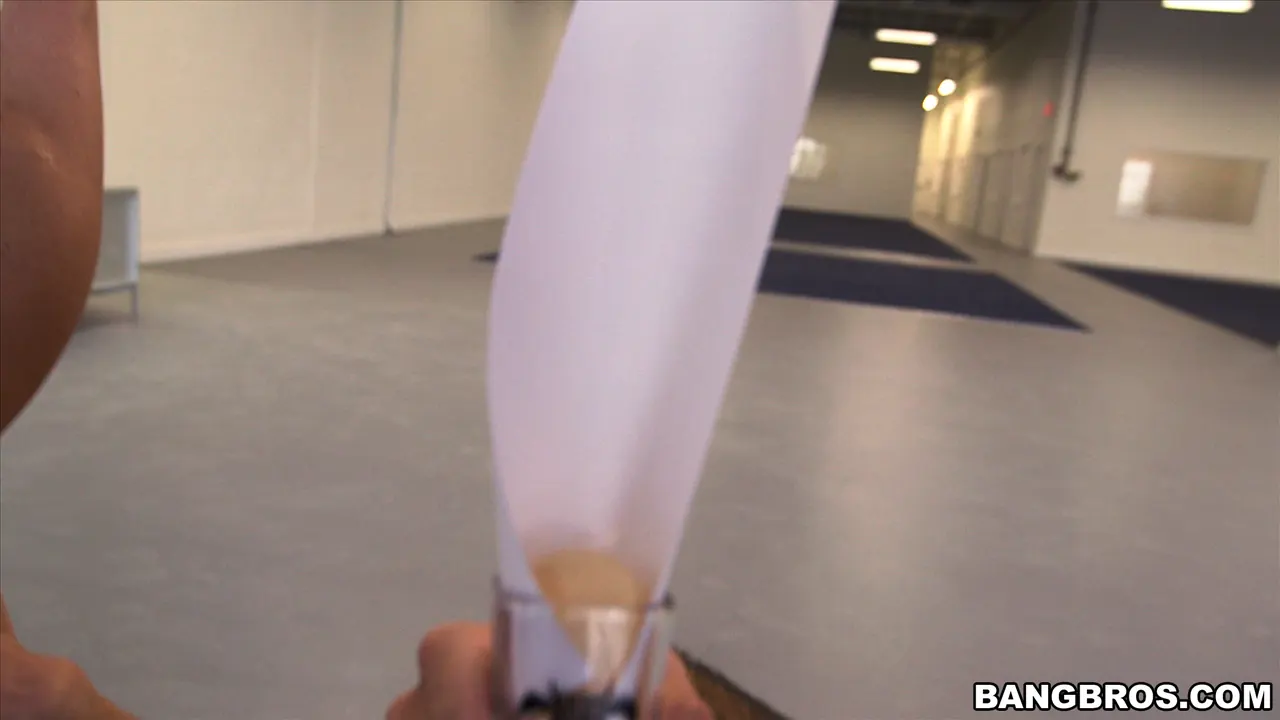 Kendra Lust en 'MILF adicta a las pollas recibe premio por sexo' from 'Bangbros' (foto 135) Bangbros 'MILF adicta a las pollas recibe premio por sexo' protagonizando Kendra Lust (foto 135)