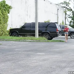 Kenzie Reeves en 'Bangbros' Coño acechante (Miniatura 1)