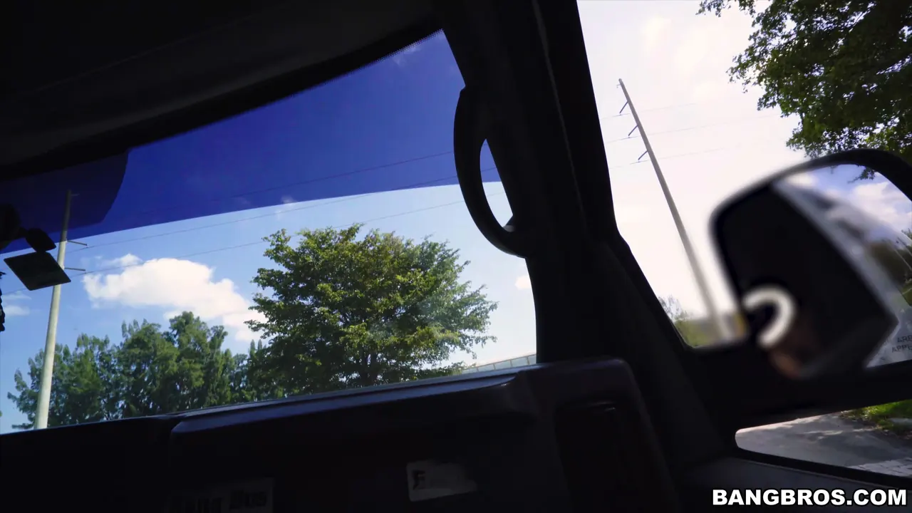 Bangbros 'Rubia en apuros es un monstruo desatado' protagonizando Khloe Kapri (foto 33)