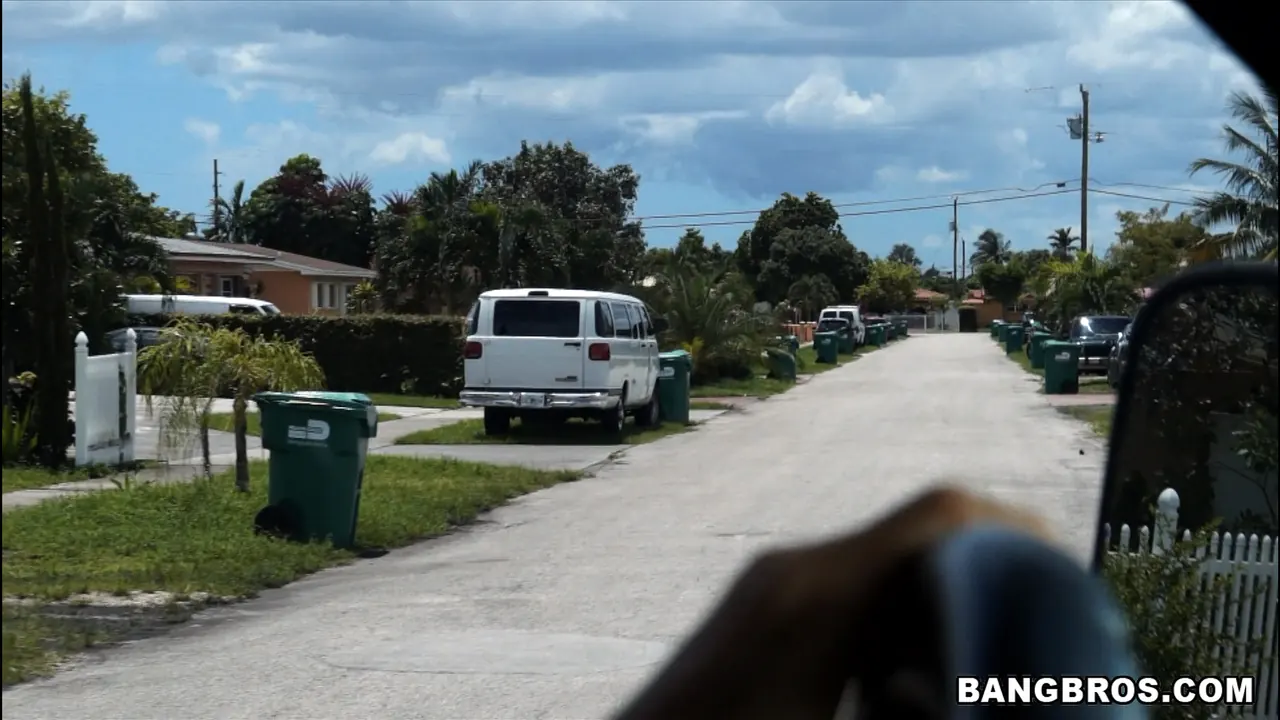 Bangbros 'Pretty amateur fucked after a crash' starring Kimber Lee (Photo 264)