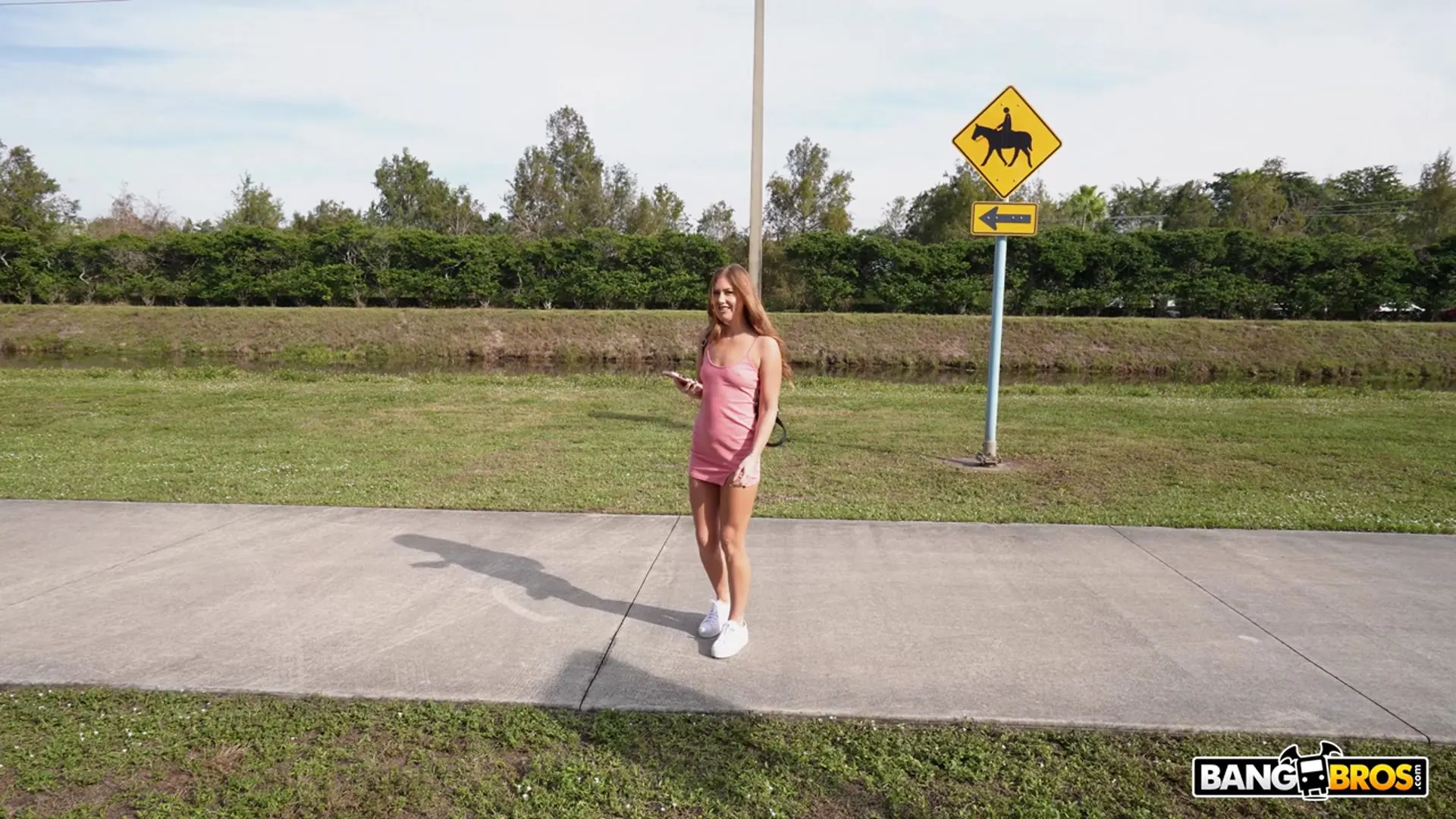 Bangbros 'La alfombra combina con las cortinas' protagonizando Kimmie Haze (foto 51)