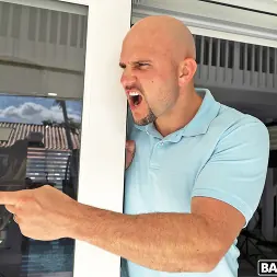 Kira Perez en Fucks Her Stepdad (foto 119) Kira Perez en 'Bangbros' Fucks Her Stepdad (Miniatura 119)