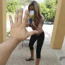 Klarisa Leone en 'Bangbros' ¡Haciendo que ese coño checo chorree! (Miniatura 84)