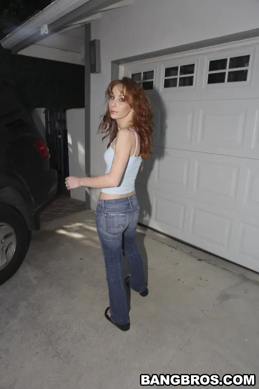 Bangbros 'Abre Lil' Leila Mason' protagonizando Laila Mason (foto 28)