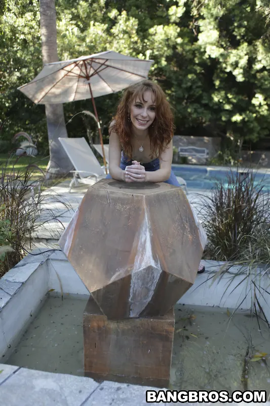 Bangbros 'Abre Lil' Leila Mason' protagonizando Laila Mason (foto 84)