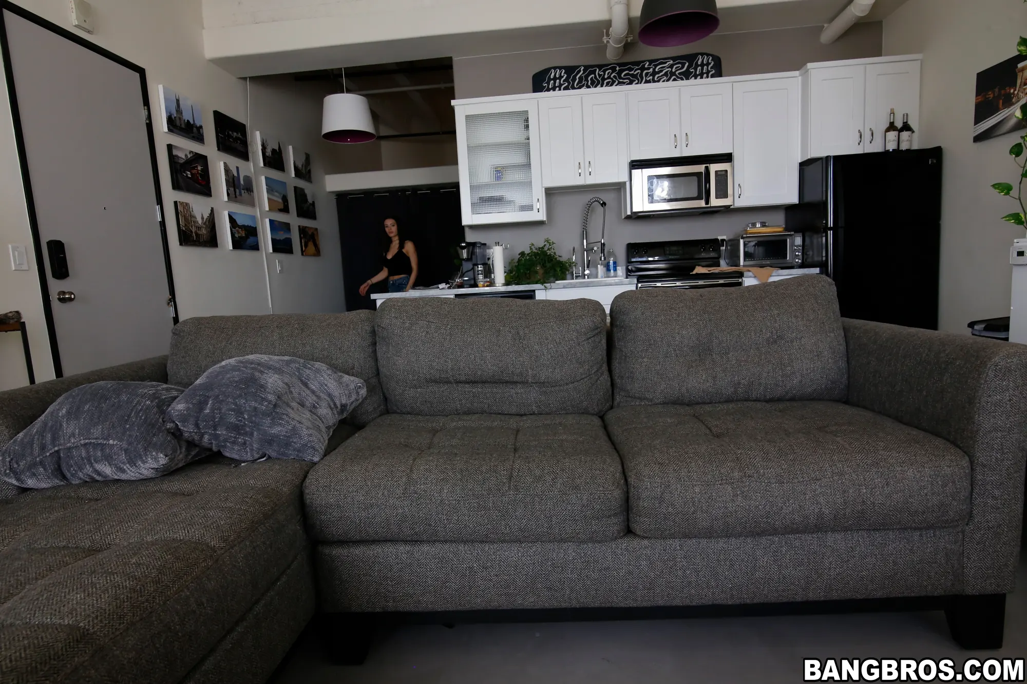 Lana Rhoades en 'Works Hard for the Cum' from 'Bangbros' (foto 1) Bangbros 'Works Hard for the Cum' protagonizando Lana Rhoades (foto 1)