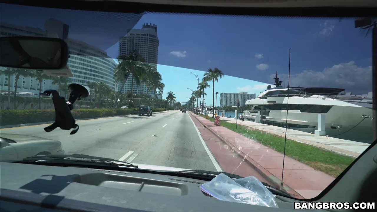 Bangbros 'Layla Gets The D' starring Layla London (Photo 28)