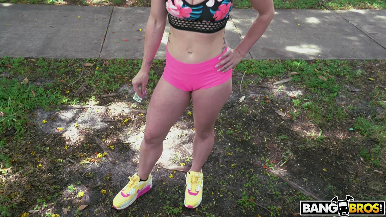 Bangbros 'Big Butt Gym Girl Gets Fucked' starring Leila LaRocco (Photo 80)