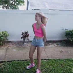 Leo Valentino in 'Bangbros' Blonde Pussy Joyride (Thumbnail 740)