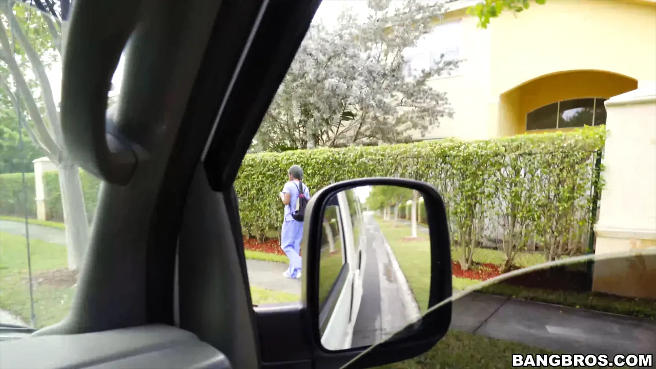 Bangbros 'gets back into the business' protagonizando Lexxi Deep (foto 33)