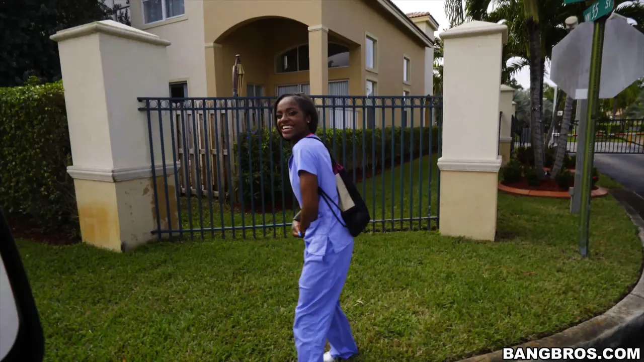 Bangbros 'gets back into the business' protagonizando Lexxi Deep (foto 165)