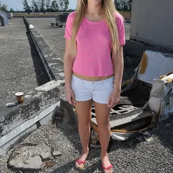 Lilly Banks in 'Bangbros' Even brand new blonde amateurs give amazing head (Thumbnail 1)