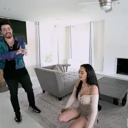 MJ Fresh en Mamada rápida antes del trabajo (foto 28) MJ Fresh en 'Bangbros' Mamada rápida antes del trabajo (Miniatura 28)