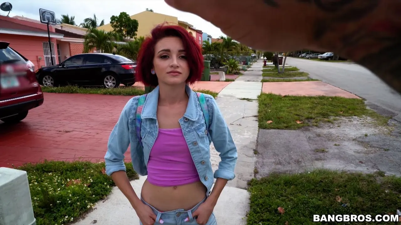 Bangbros 'Sesión anal en el autobús' protagonizando Lola Fae (foto 59)