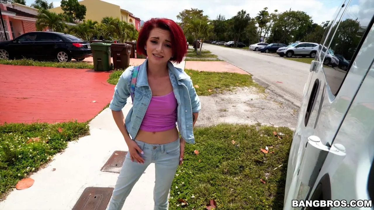 Lola Fae en 'Sesión anal en el autobús' from 'Bangbros' (foto 177) Bangbros 'Sesión anal en el autobús' protagonizando Lola Fae (foto 177)