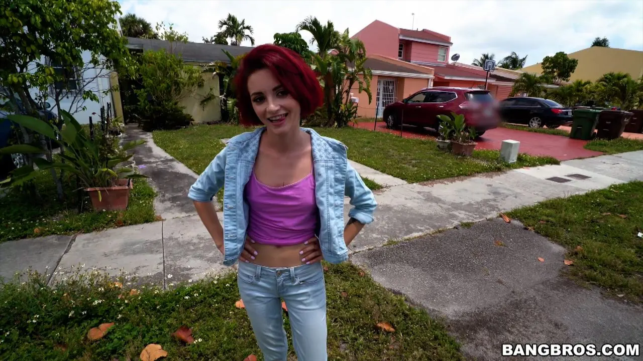 Bangbros 'Sesión anal en el autobús' protagonizando Lola Fae (foto 413)