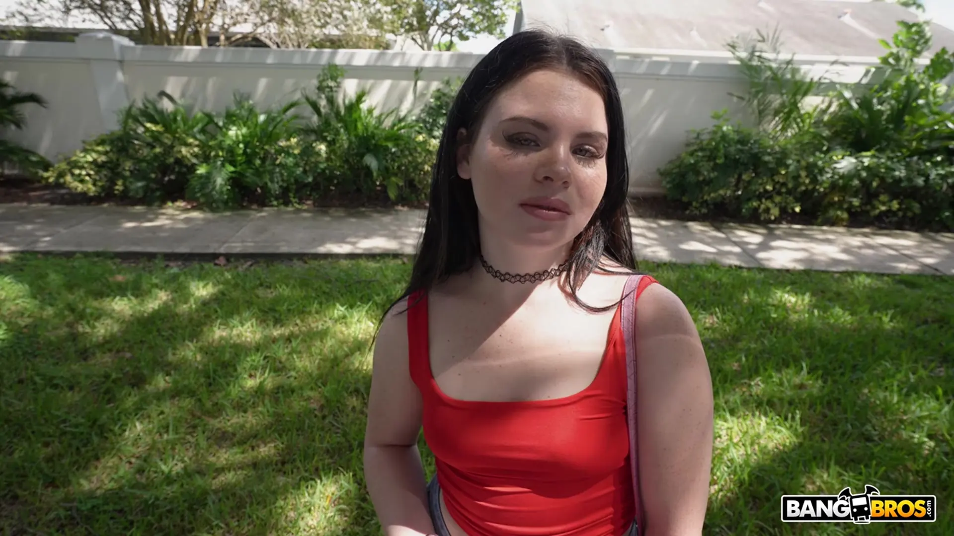 Bangbros 'Lola y su vibrador' protagonizando Lola Valentine (foto 168)