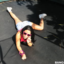 Luna Star in 'Bangbros' Cuban girls are kind of slutty (Thumbnail 76)