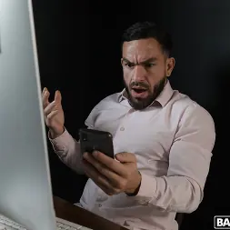 Macey Jade en 'Bangbros' Cogiendome a mi jefe por un aumento (Miniatura 8)