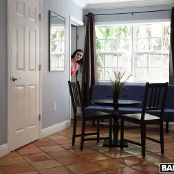 Macey Jade en 'Bangbros' Macey se vuelve loca (Miniatura 1)