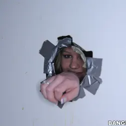 Maci More en 'Bangbros' Su primera mamada y follada en el gloryhole (Miniatura 12)