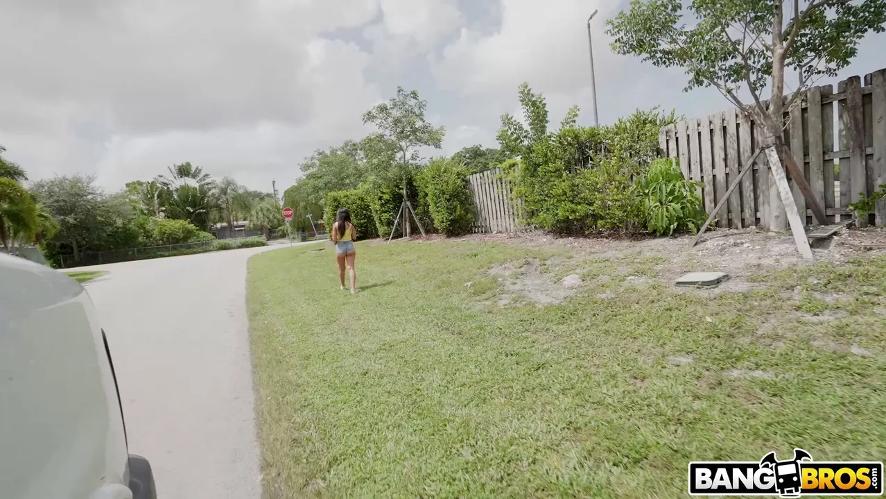 Bangbros 'Malina está lista y dispuesta' protagonizando Malina Melendez (foto 1)