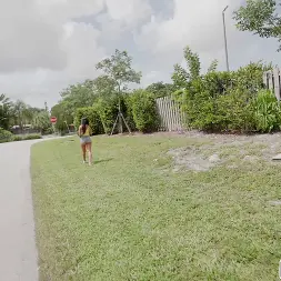 Malina Melendez en 'Bangbros' Malina está lista y dispuesta (Miniatura 1)