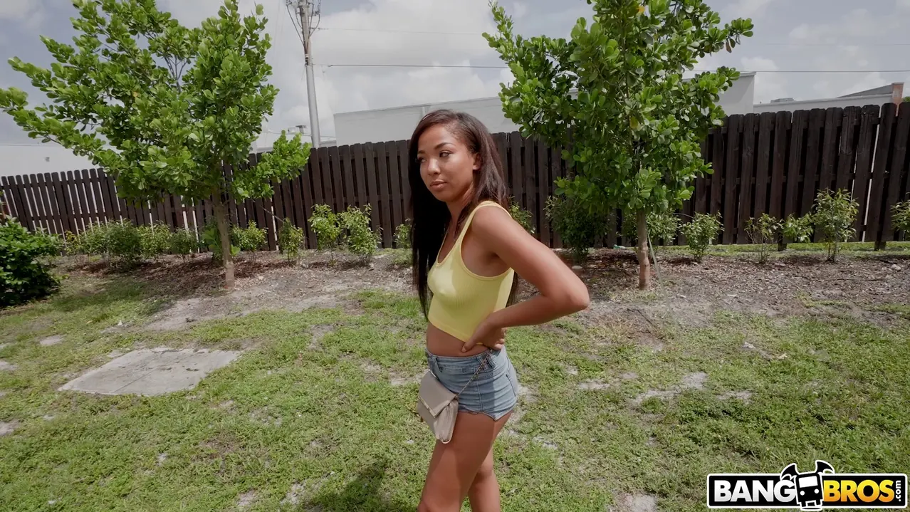 Bangbros 'Malina está lista y dispuesta' protagonizando Malina Melendez (foto 375)