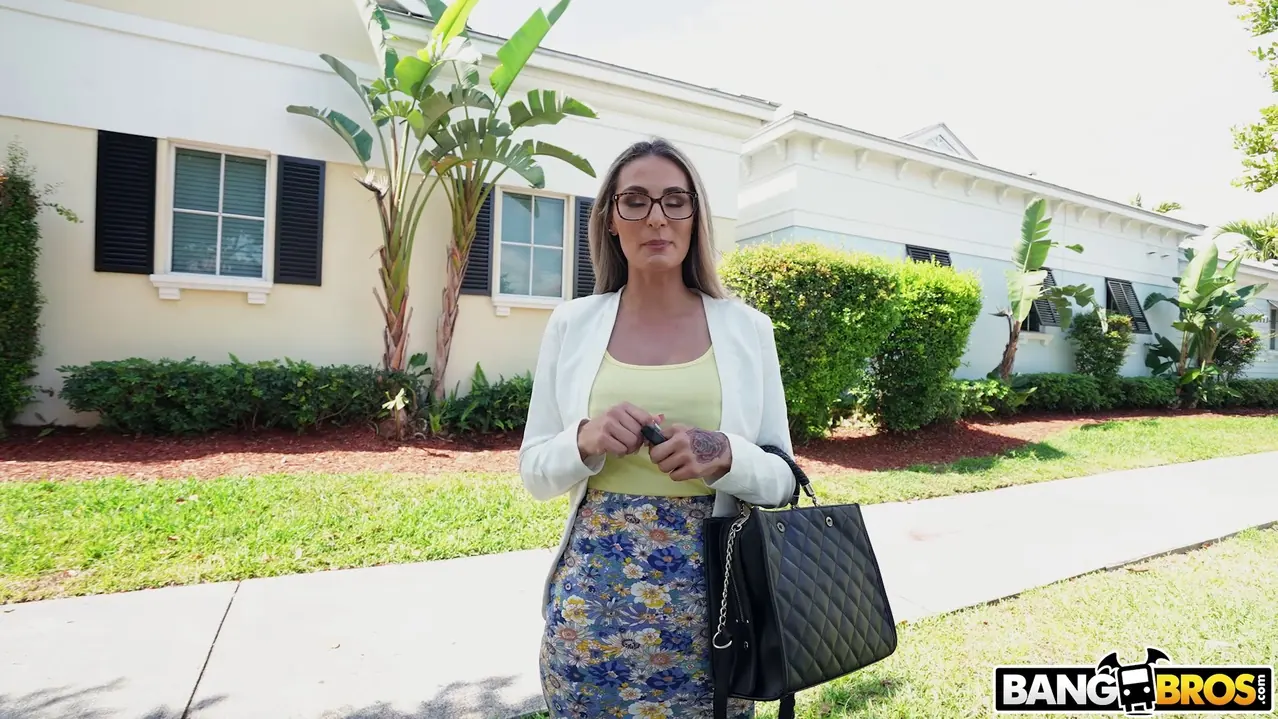 Bangbros 'The MILF Advocate' starring Mandy Rhea (Photo 900)