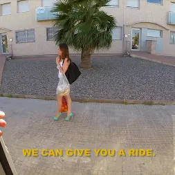 Maria en 'Bangbros' El autobús recoge a un friki español (Miniatura 33)