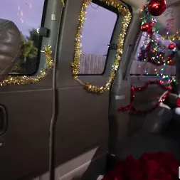 Marica Chanelle en 'Bangbros' Buscando penes navideños (Miniatura 300)