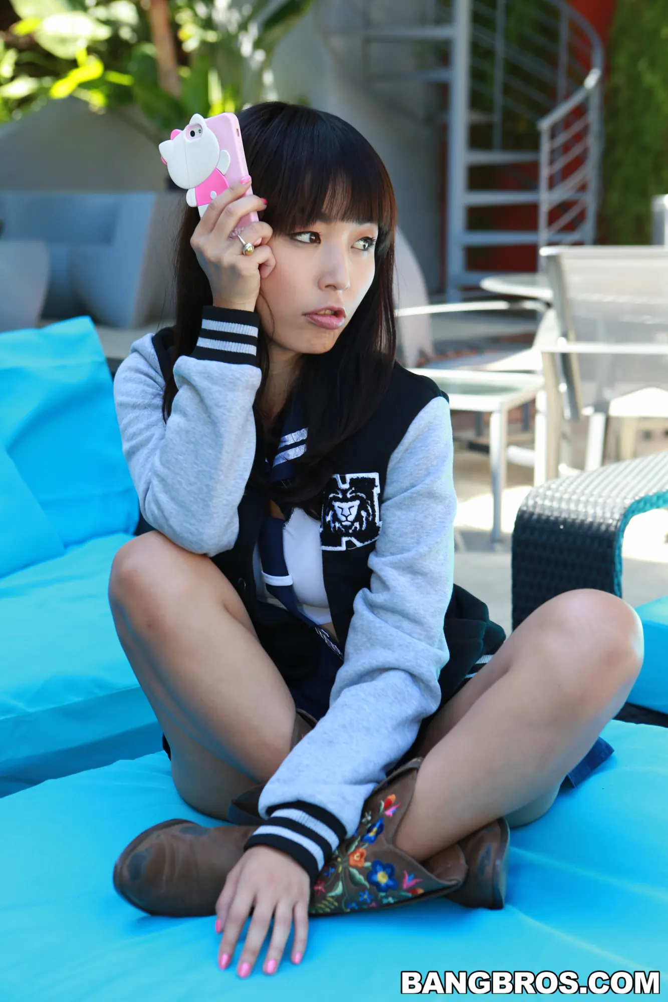 Bangbros 'Un coño asiático estrecho se encuentra con una polla negra' protagonizando Marica Hase (foto 20)