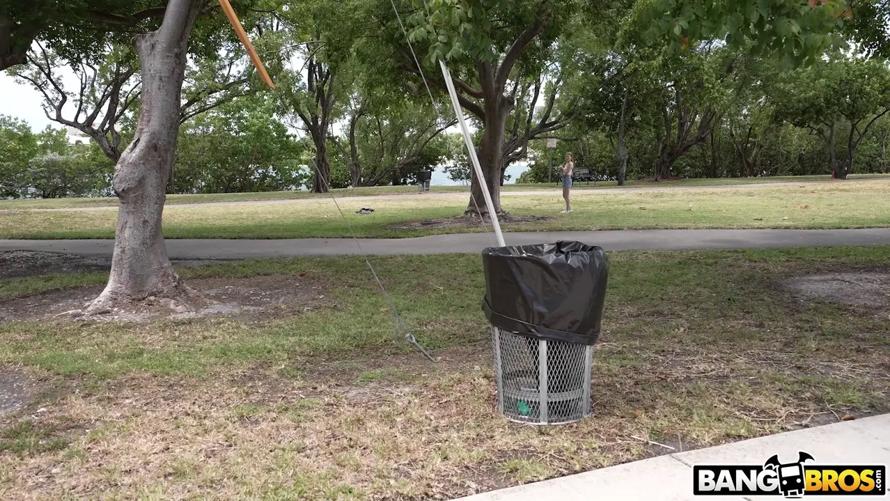 Bangbros 'Joderme de todos modos' protagonizando Mazy Myers (foto 75)