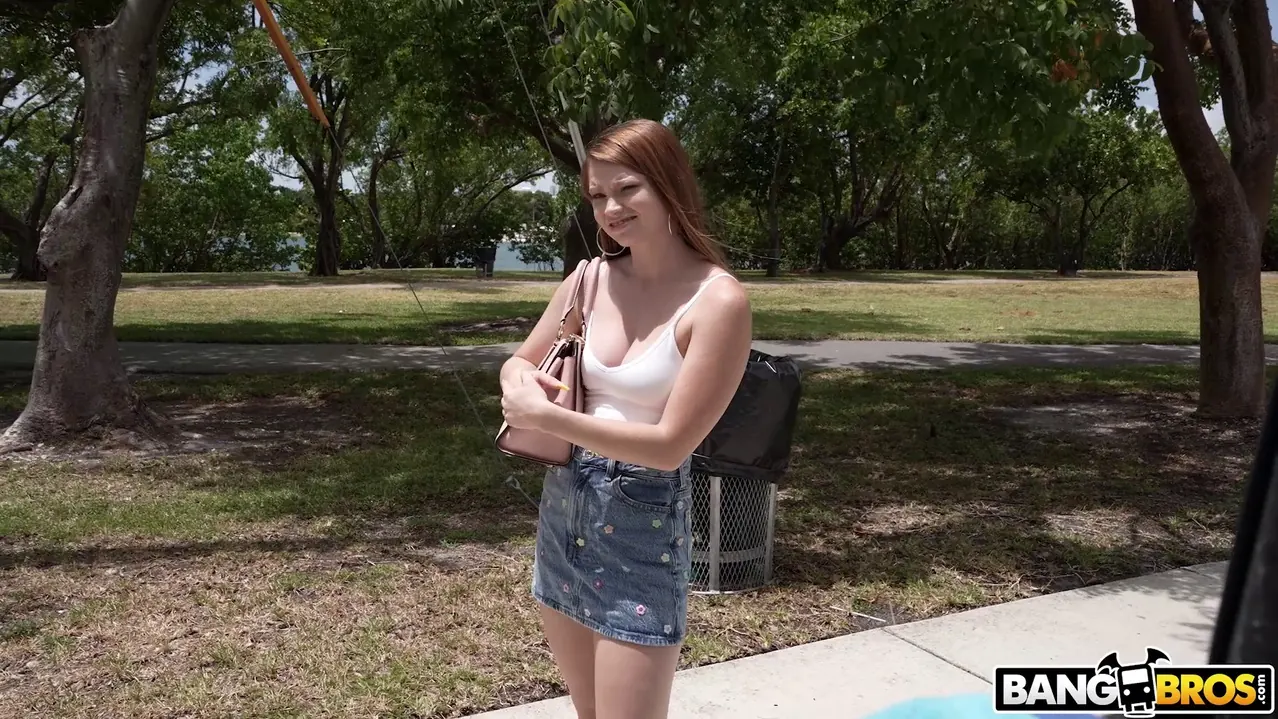 Mazy Myers en 'Joderme de todos modos' from 'Bangbros' (foto 1350) Bangbros 'Joderme de todos modos' protagonizando Mazy Myers (foto 1350)