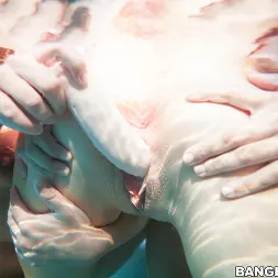 Mercedes Lynn in 'Bangbros' Get wet with some lesbos poolside (Thumbnail 260)